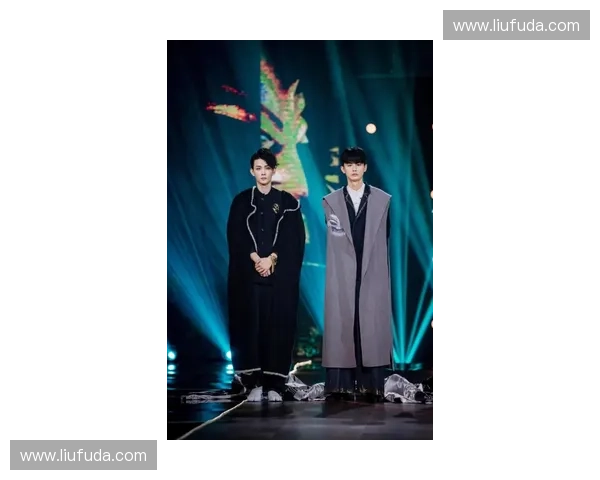 《Dota2西装系列全新发布 打造电竞与时尚完美融合的潮流风尚》